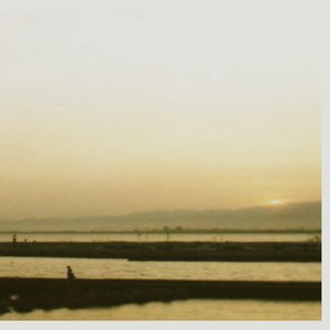 客厅ying乱亲女高H小雪
